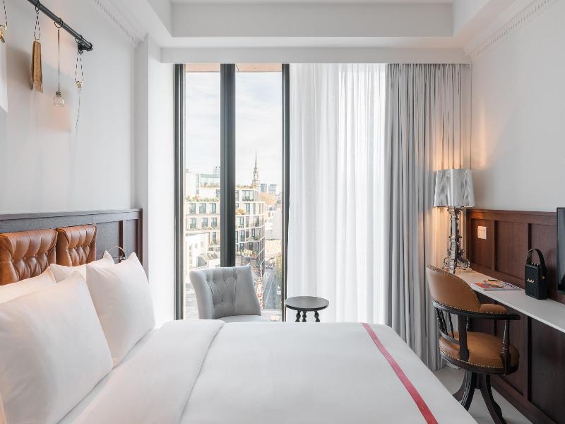 Ruby Stella Hotel London by IHG image