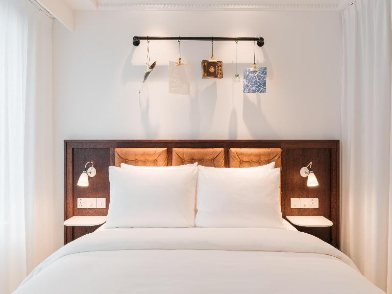 Ruby Stella Hotel London by IHG image