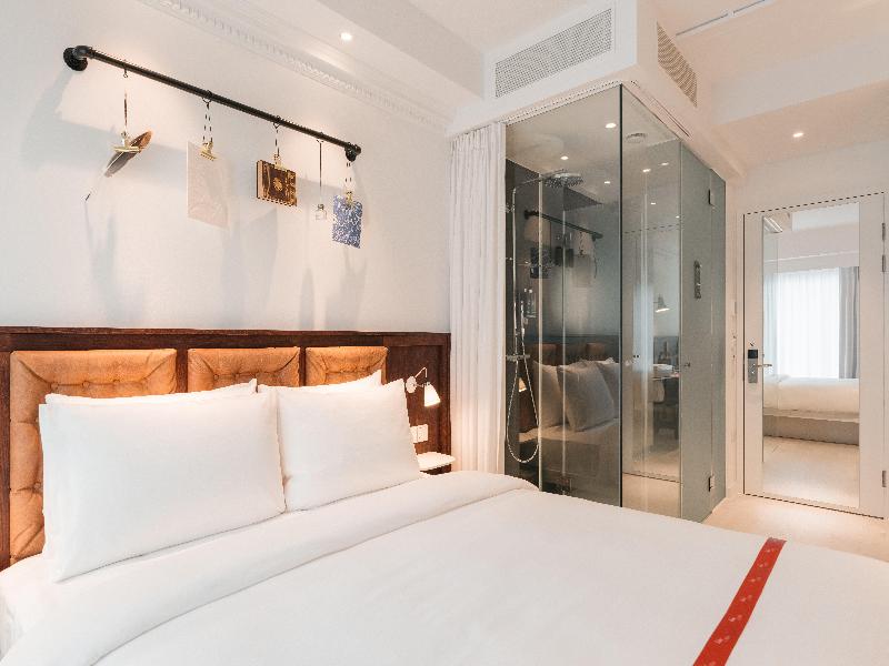 Ruby Stella Hotel London by IHG image