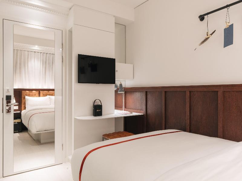 Ruby Stella Hotel London by IHG image