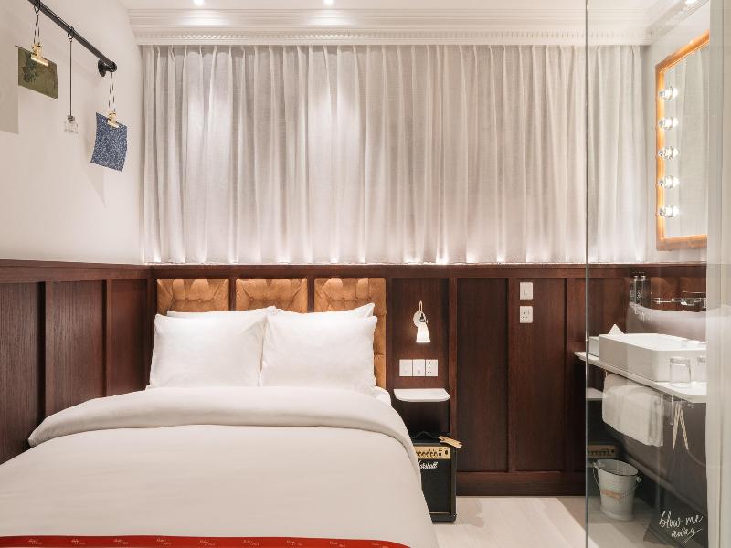 Ruby Stella Hotel London by IHG image