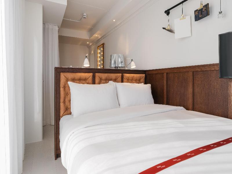 Ruby Stella Hotel London by IHG image
