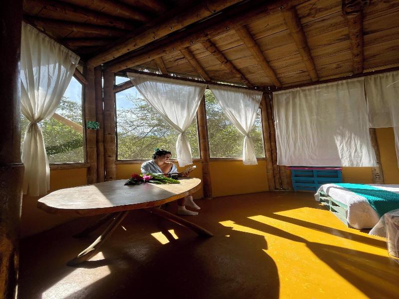 Mincaecohabs Hotel By Dot Tradition image