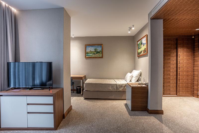 Hotel Tonanti image