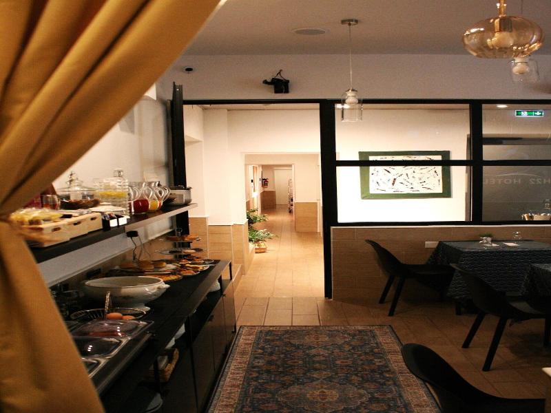 Hotel H22 image