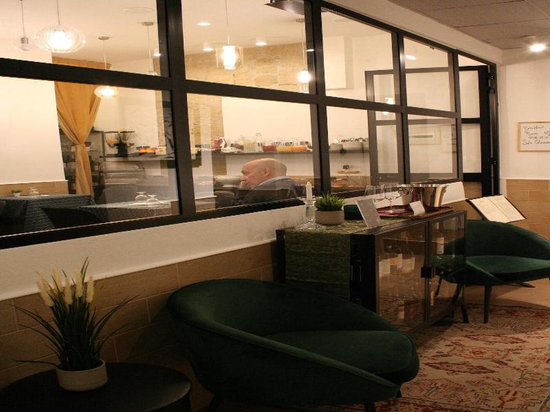 Hotel H22 image