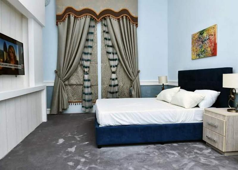 Castle De White House Hotel 4