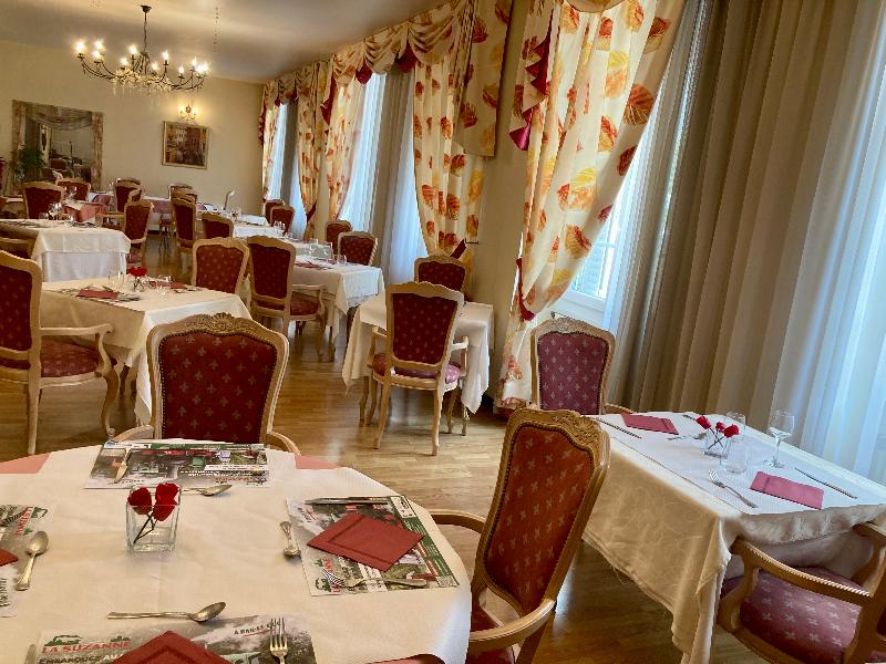 Hotel De Champagne image