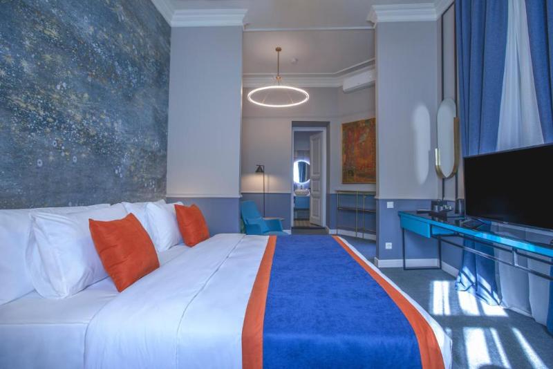 Heritage Hotel & Suites — general view