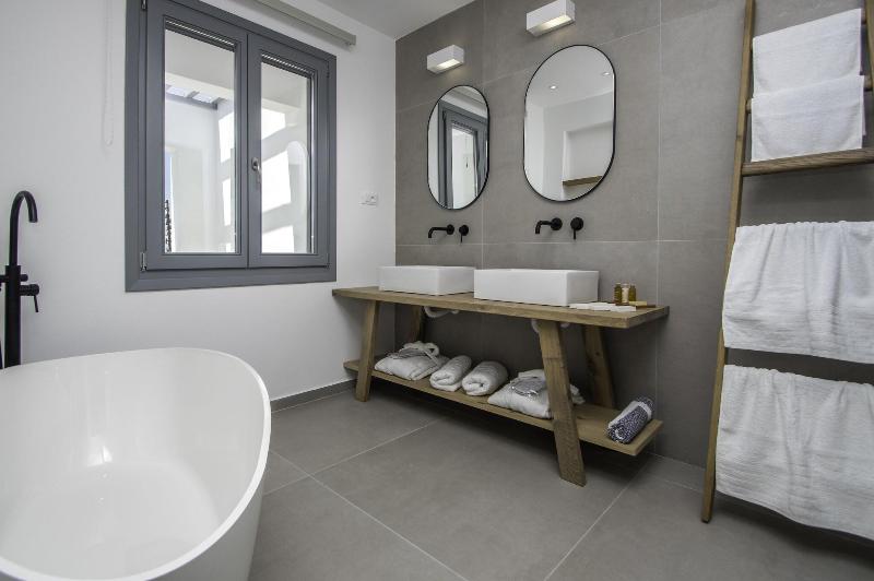 Oro Suites image
