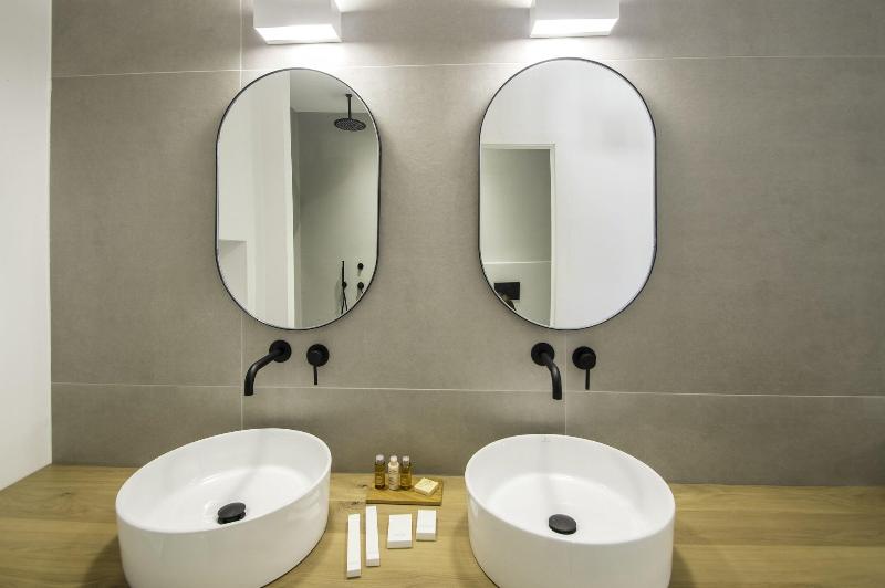 Oro Suites image
