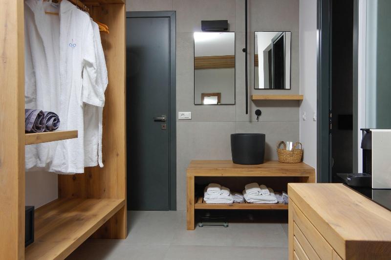Oro Suites image