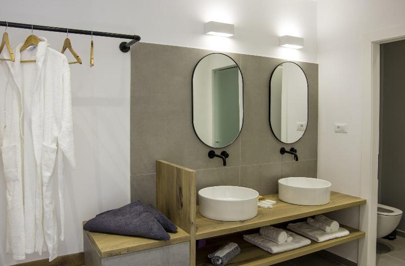 Oro Suites image