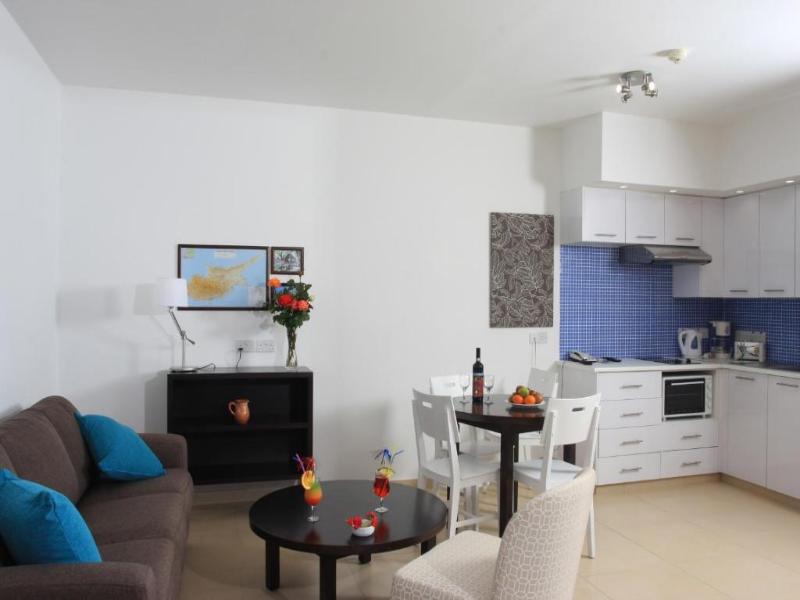 Marismare Apartments image