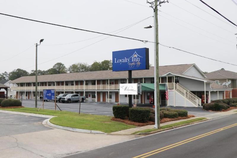 Loyalty Inn Hawkinsville — view