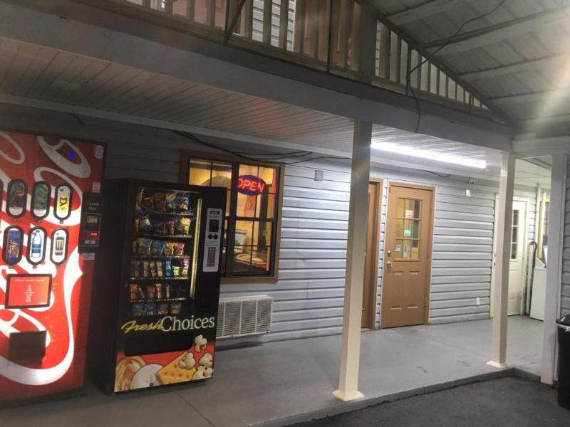 Loyalty Inn Hawkinsville — view