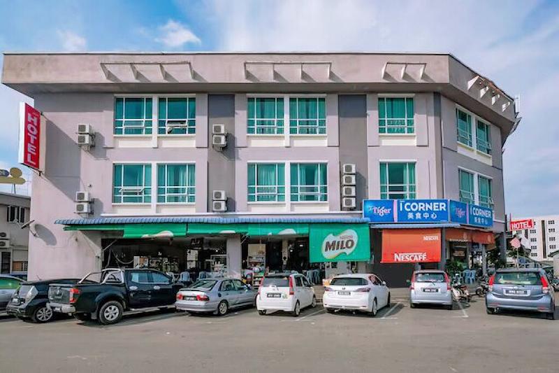 Furich Hotel Enterprise by ZUZU