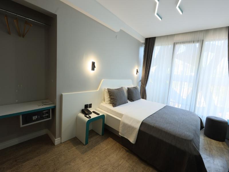 Midis Otel image