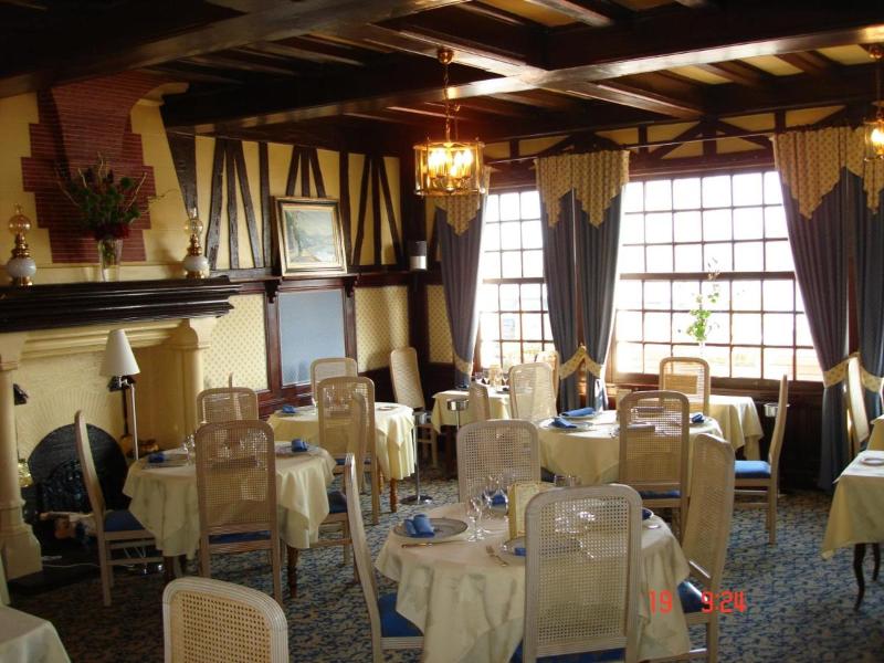 Logis Hotel Les Cepages image