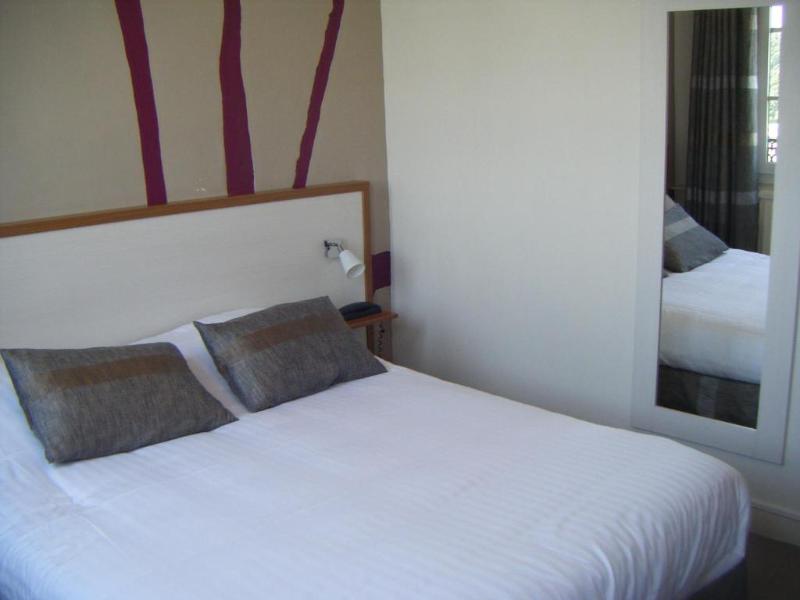 Logis Hotel Les Cepages image