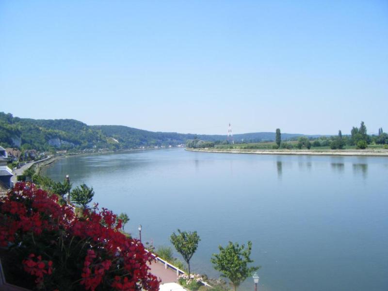 Logis Hotel Les Cepages image