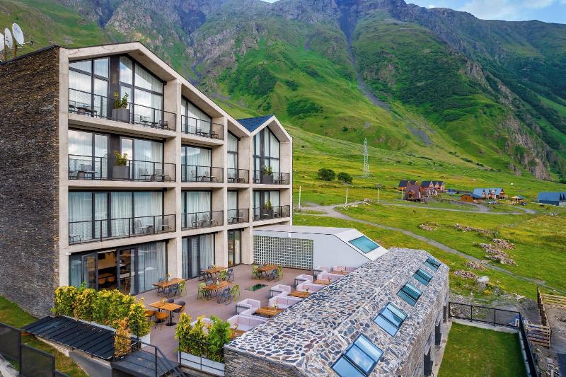 Step Inn Kazbegi image