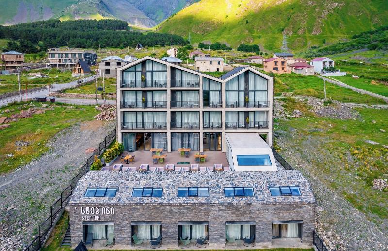 Step Inn Kazbegi image