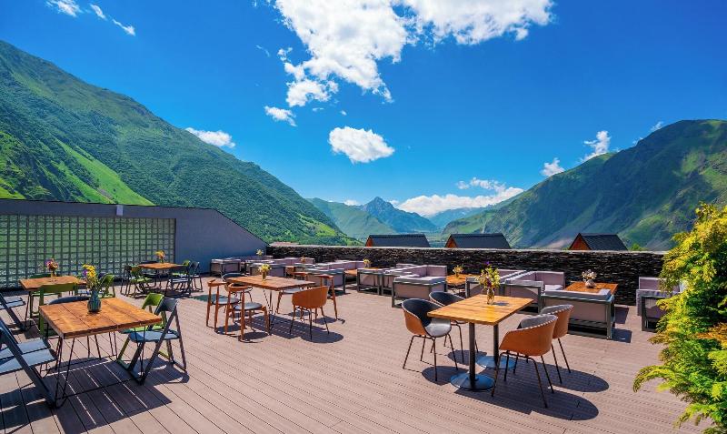 Step Inn Kazbegi image