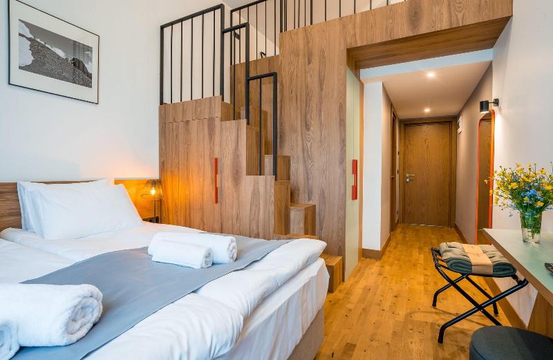 Step Inn Kazbegi image