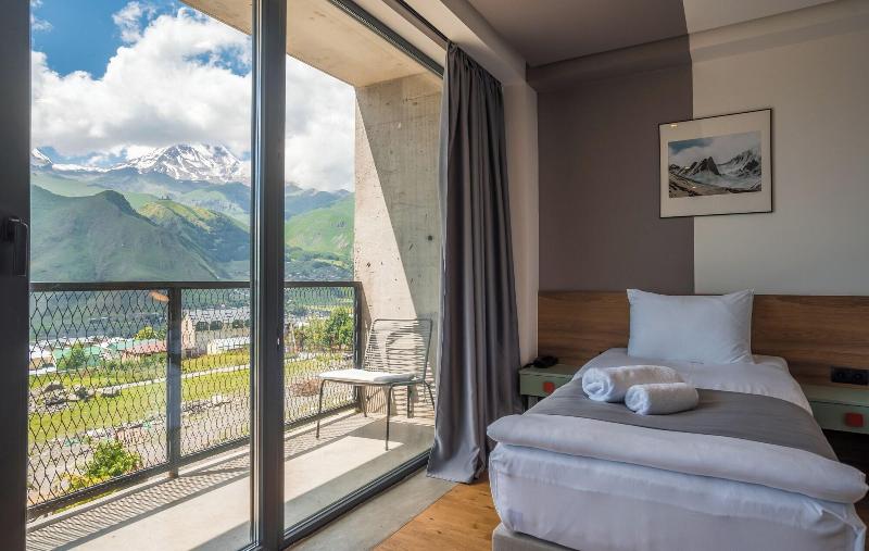 Step Inn Kazbegi image