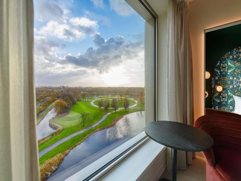Ibis Styles Rotterdam Ahoy image