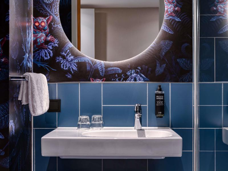 Ibis Styles Rotterdam Ahoy image