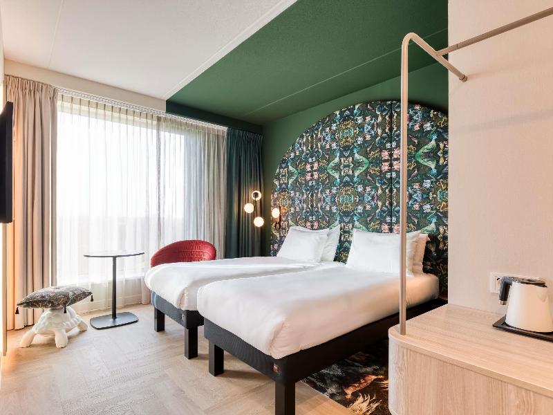 Ibis Styles Rotterdam Ahoy image