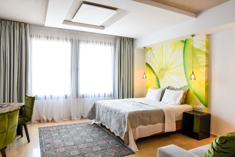 Sea And The City - Image 3