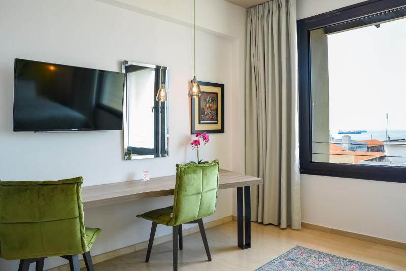 Sea And The City - Image 9