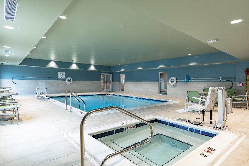 Holiday Inn Express & Suites Moundsville image