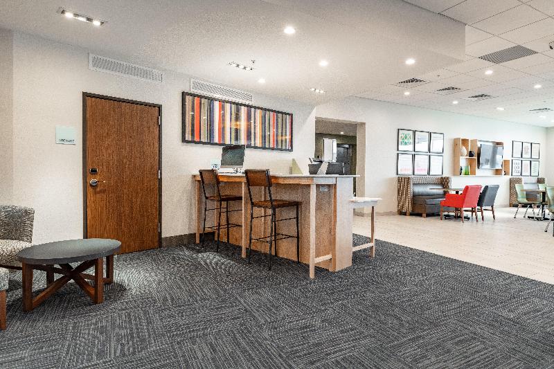Holiday Inn Express & Suites Moundsville image