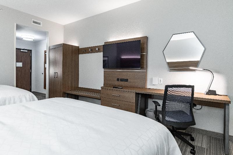 Holiday Inn Express & Suites Moundsville image