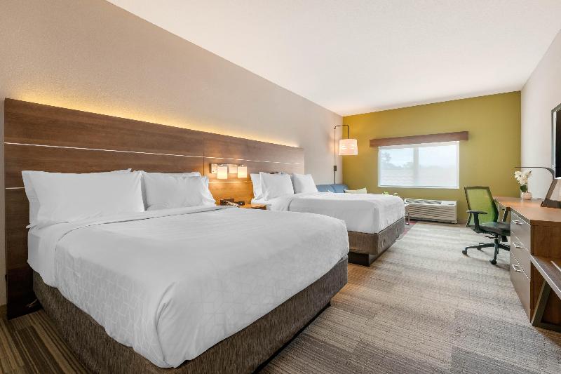 Holiday Inn Express & Suites Moundsville image