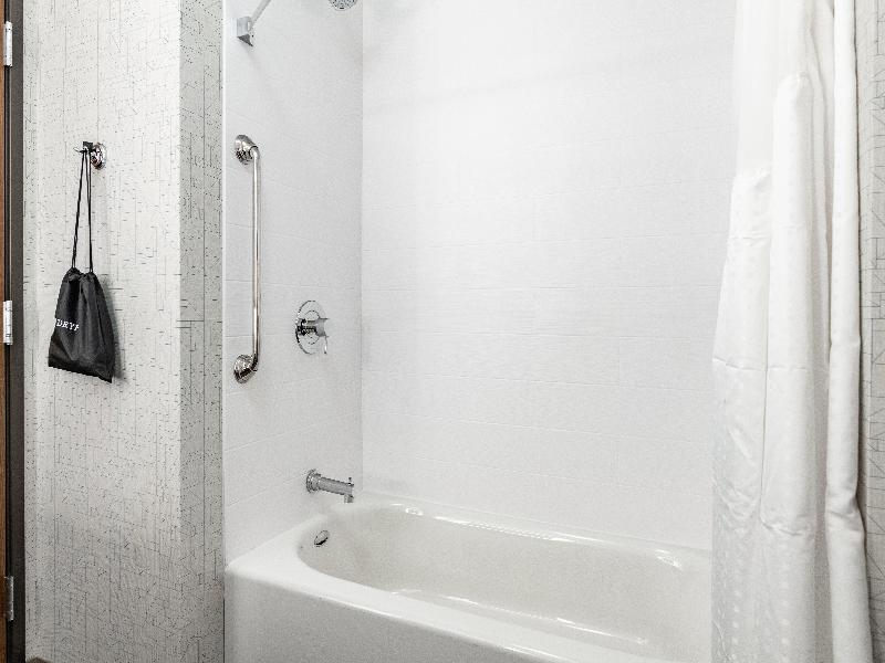 Room Accessible-Two Queen Beds