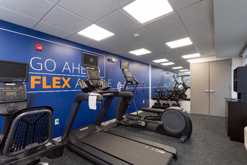 Holiday Inn Express New Rochelle image