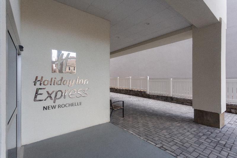 Holiday Inn Express New Rochelle image