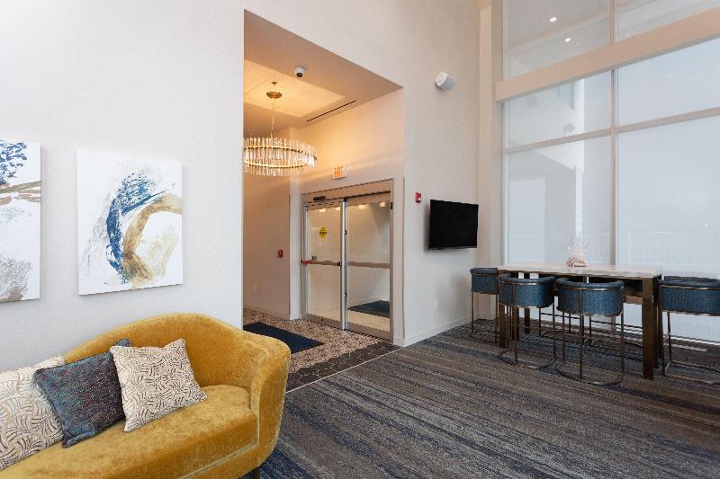 Holiday Inn Express New Rochelle image