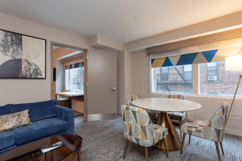 Holiday Inn Express New Rochelle image