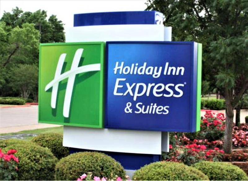 Holiday Inn Express New Rochelle image