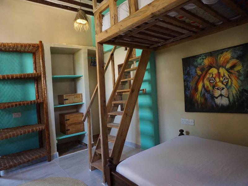 Cocolala Beach House image