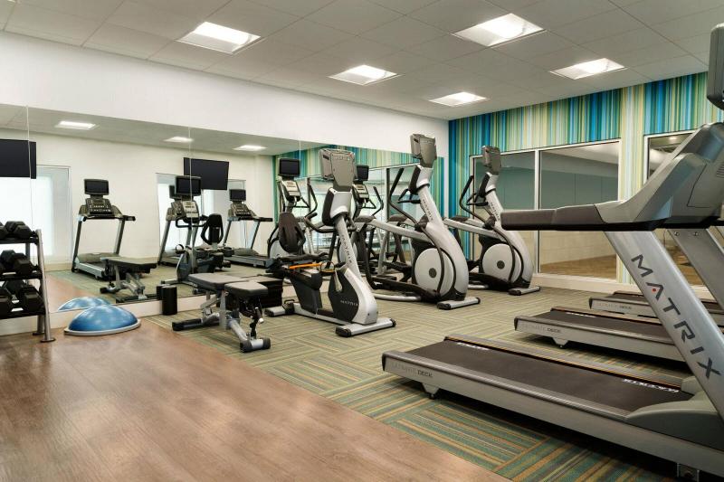 Holiday Inn Express And Suites Warsaw E Center image