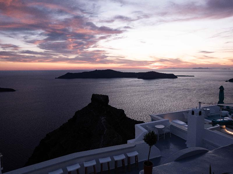 La Roka Cliffside Memories image