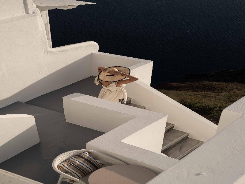 La Roka Cliffside Memories image