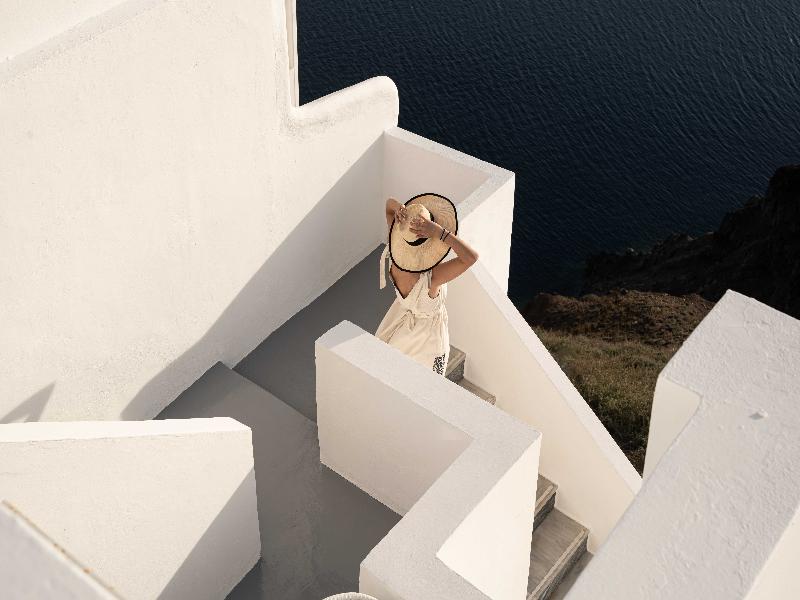 La Roka Cliffside Memories image